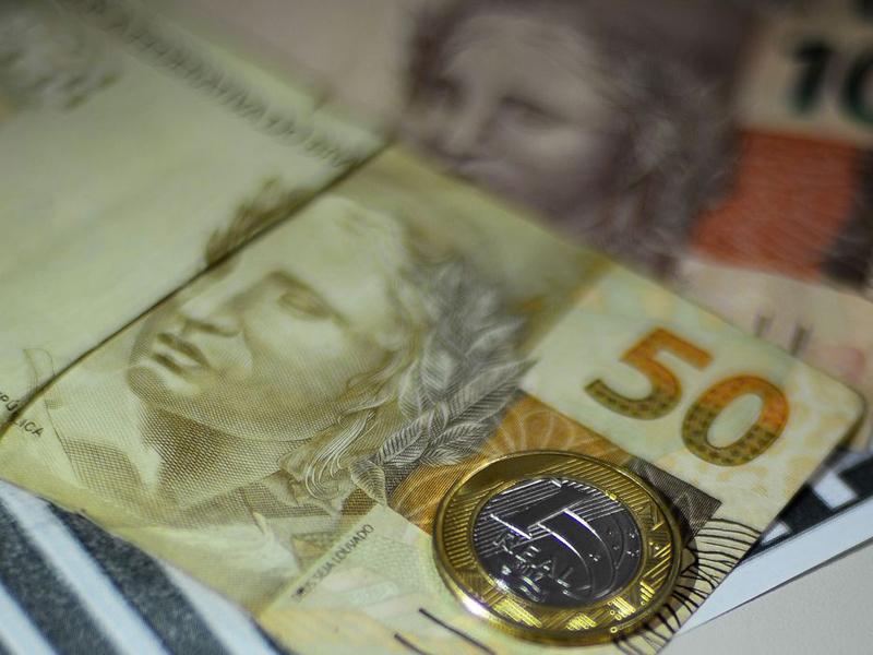  Economia Prévia da inflação oficial é de 0,69% em junho