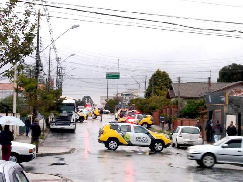 Indivíduo morto em confronto com policiais no Ouro Verde após assalto em loja de fertilizantes