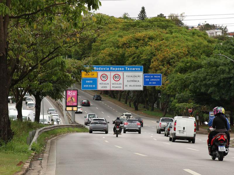 Cartilha dá dicas para turistas em viagens de carro
