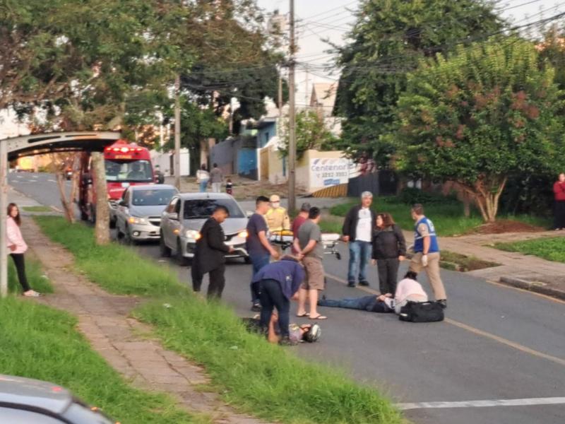 Ciclista atropela idoso e ambos são socorridos pelo SIATE 