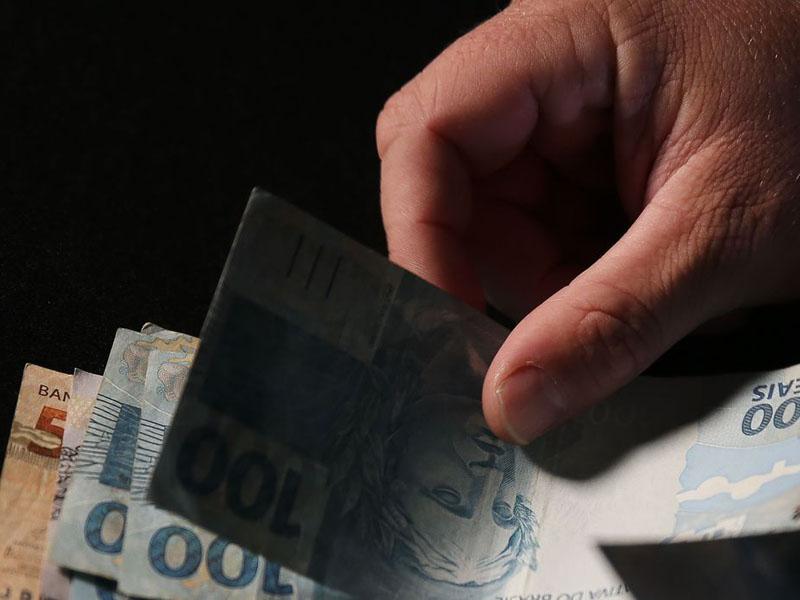 Caixa paga Auxílio Brasil para beneficiários com NIS final 5