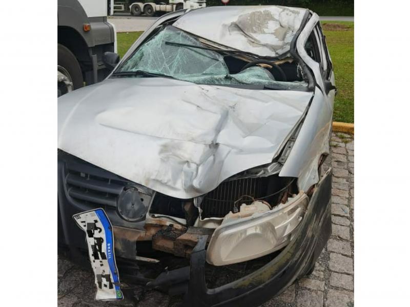 Acidente com cavalo na rodovia deixa motorista em estado grave