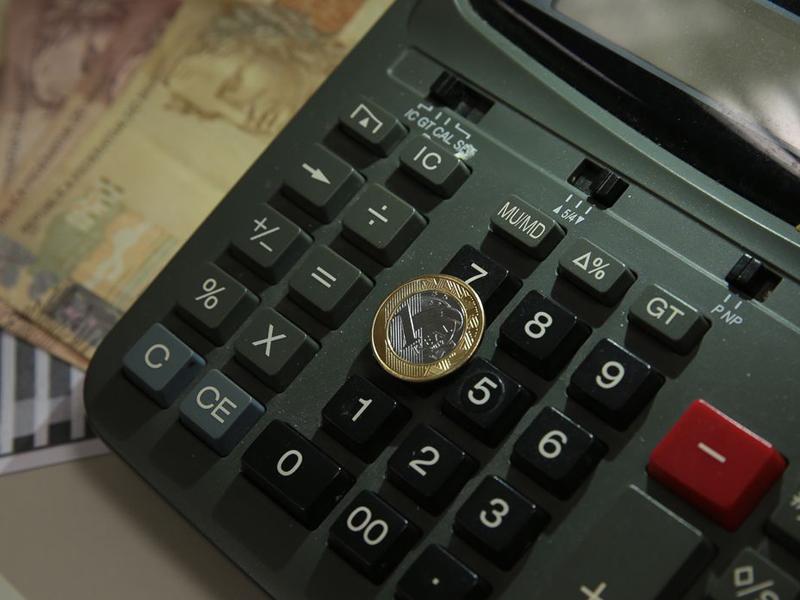  Economia Mercado financeiro prevê inflação em 9% neste ano