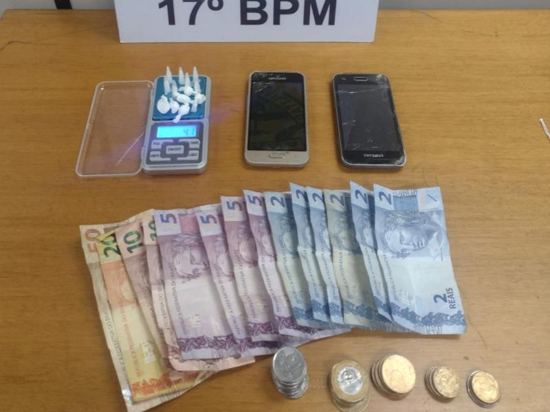 Polícia Militar prende dois indivíduos por tráfico e procurado pela Justiça 