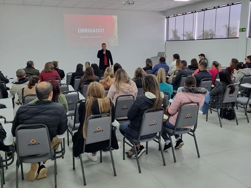 Campanha Natal Premiado é lançada pela Acicla aos associados