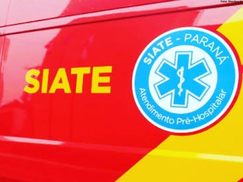 Ocupantes de motocicleta socorridos pela equipe do SIATE após queda na 277 em Balsa Nova 