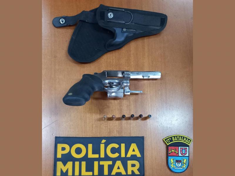 Motociclista é preso com arma pela Polícia Militar em abordagem no bairro Ouro Verde 