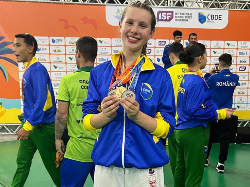 Atleta campo-larguense é campeã mundial no Karatê