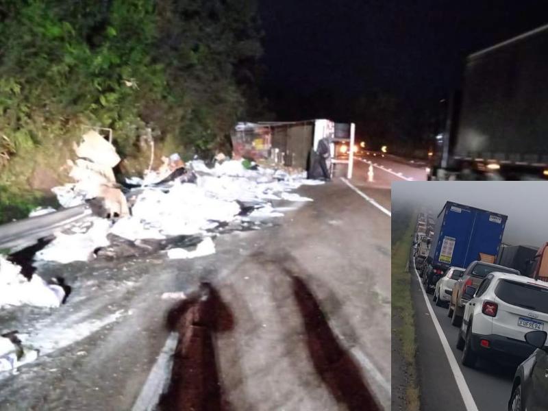 Carreta carregada de açúcar tomba no km 131 na Serra de São Luiz do Purunã 