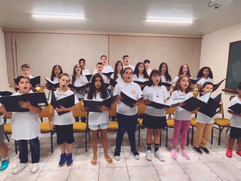 Canarinhos de Campo Largo cantará na Missa da Paz para o Papa Francisco dia 01 de janeiro