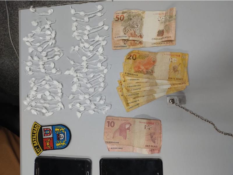 Polícia Militar prende suspeitos por tráfico no Jardim Emília em duas ocorrências