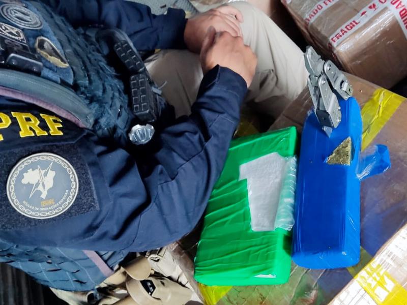PRF apreende mais de meia tonelada de maconha, crack e cocaína