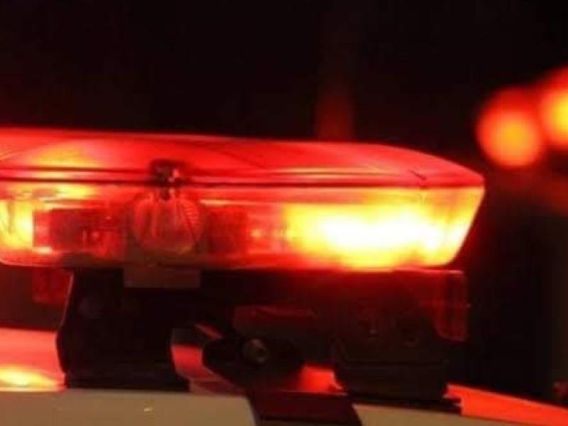 Marginal rouba moto no bairro Bom Jesus e na fuga colide em caminhão 