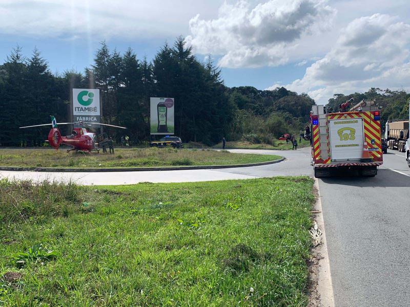 Quatro pessoas feridas em acidente na entrada da Fábrica Itambé 