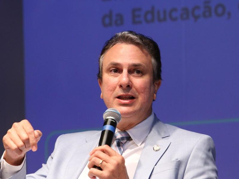 Governo pretende estimular educação profissionalizante no ensino médio