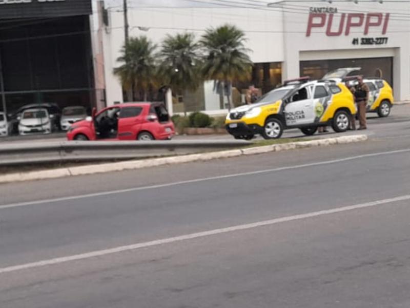 Indivíduo preso pela Polícia Militar após empreender fuga com veículo furtado na Fazendinha