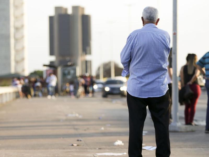 Em 12 anos, população brasileira com 65 anos ou mais cresceu quase 60%