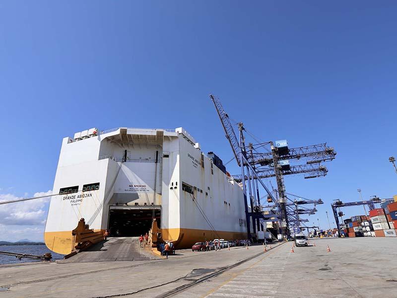 Porto de Paranaguá entra na rota de navio gigante do grupo italiano Grimaldi