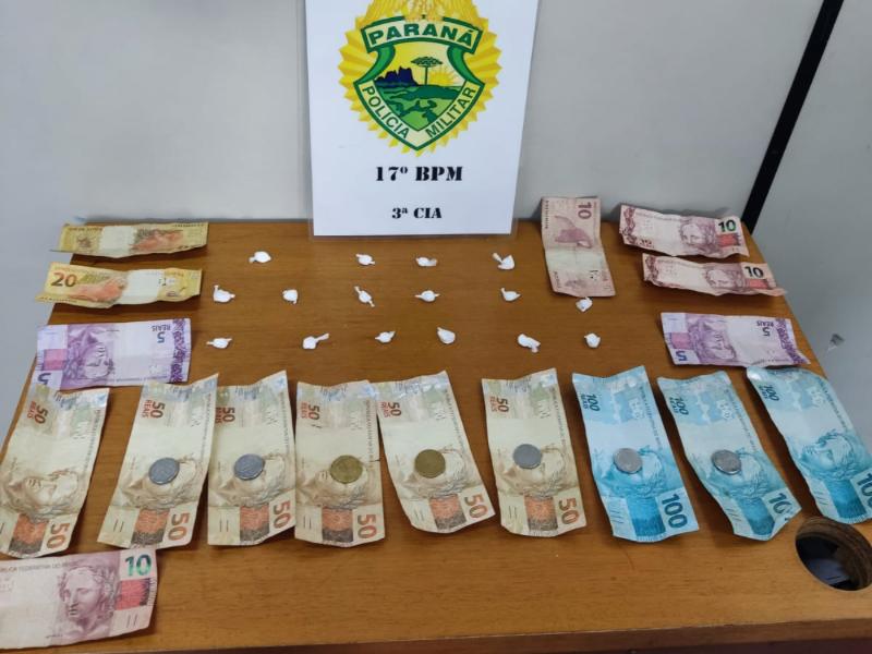 Indivíduo preso pela PM por tráfico de drogas no Cercadinho em Campo Largo 