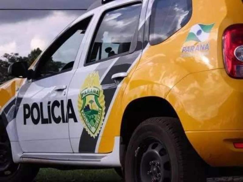 Ladrão é preso pela PM após ser imobilizado por uma das vítimas 