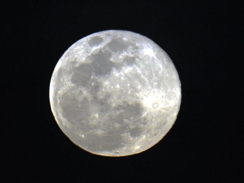 Noite desta quarta-feira terá Superlua Azul