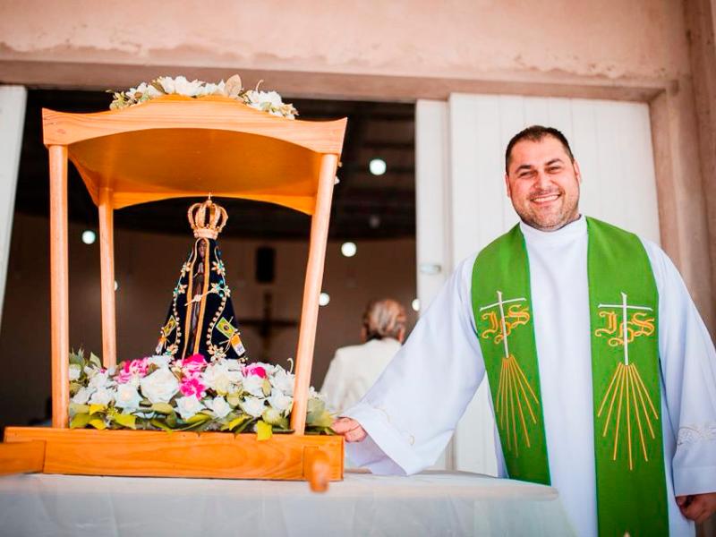 Natal: a celebração da vida de um Deus que deixou Sua glória para habitar entre os homens