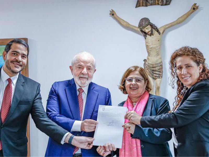 Lula aprova parecer que prevê demissão de servidor por assédio sexual