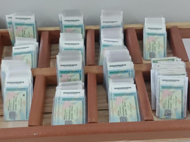 Instituto de Identificação aguarda 1.806 pessoas para retirada de documentos realizados em mutirões