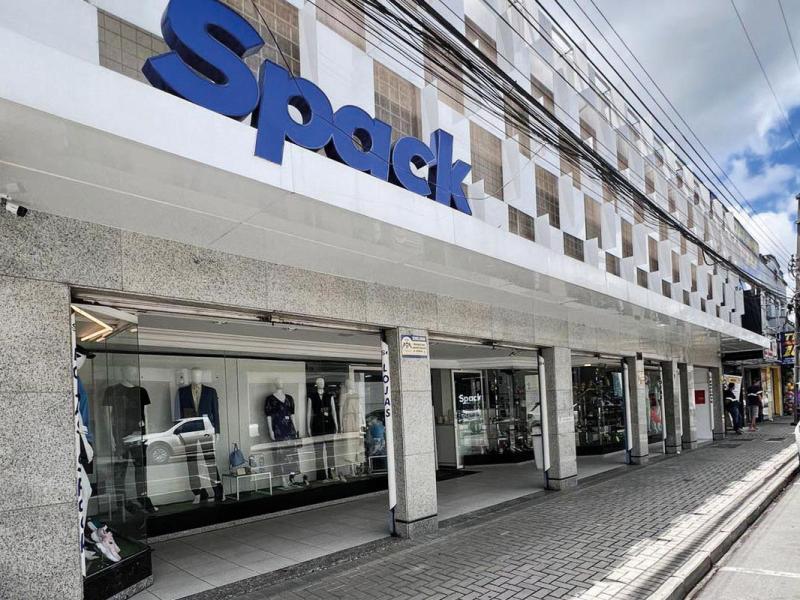  Lojas Spack é referência em roupas e calçados há quase 50 anos 