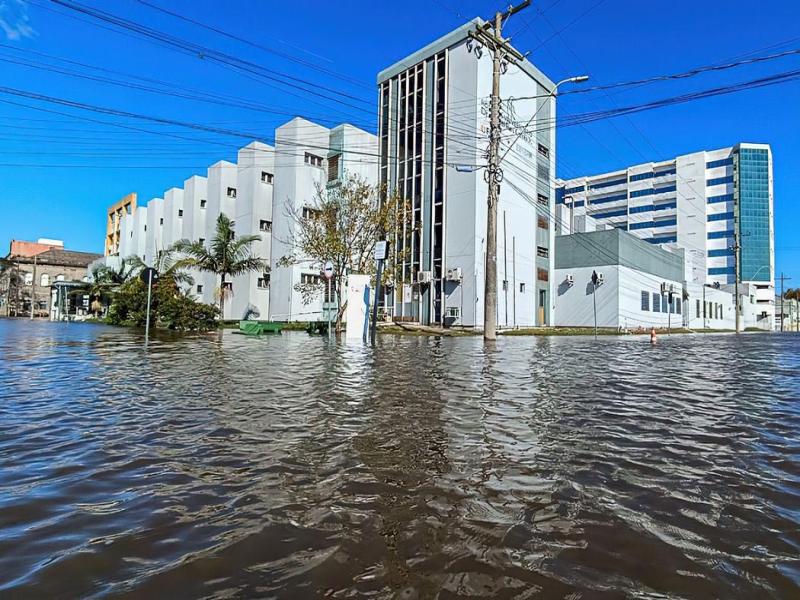 Hospital universitário no Rio Grande do Sul deixa de receber pacientes