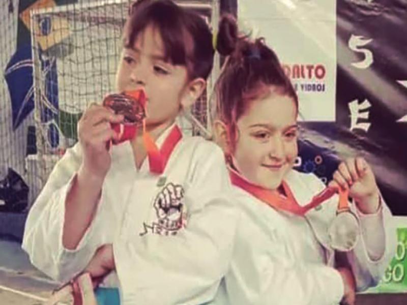 Irmãs karatecas se classificam para participar do Pan-Americano no Chile