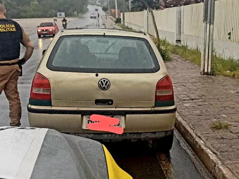 PM apreende em Balsa Nova um veículo com grande valor em pendências 