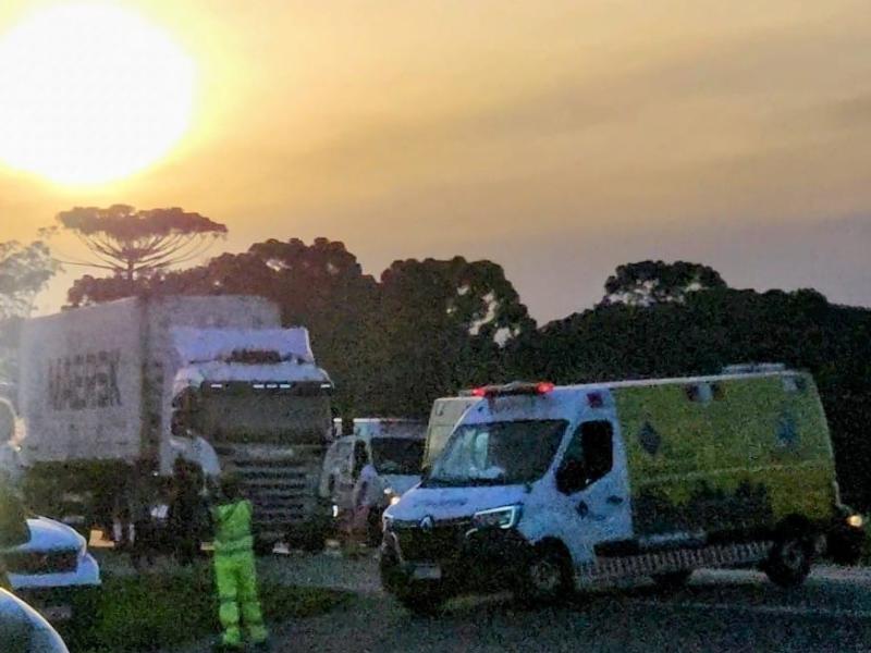 Homem é atropelado ao tentar atravessar a rodovia BR-277 na região da Rondinha