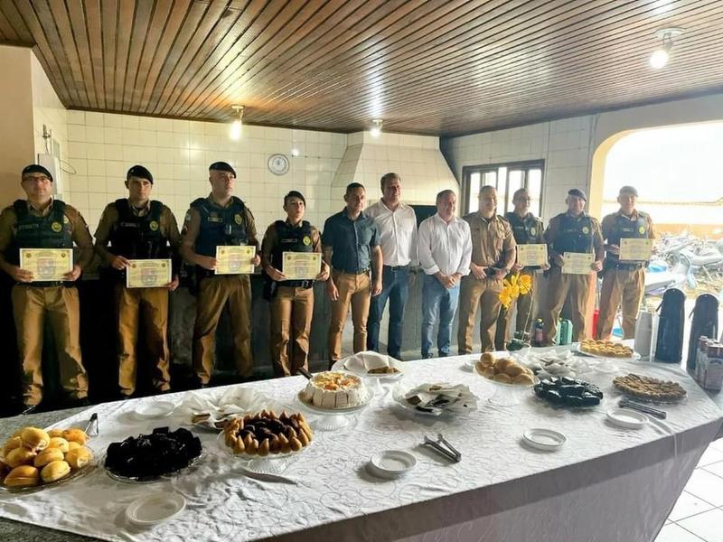 Policiais militares são homenageados pelos grandes trabalhos prestados na segurança do município