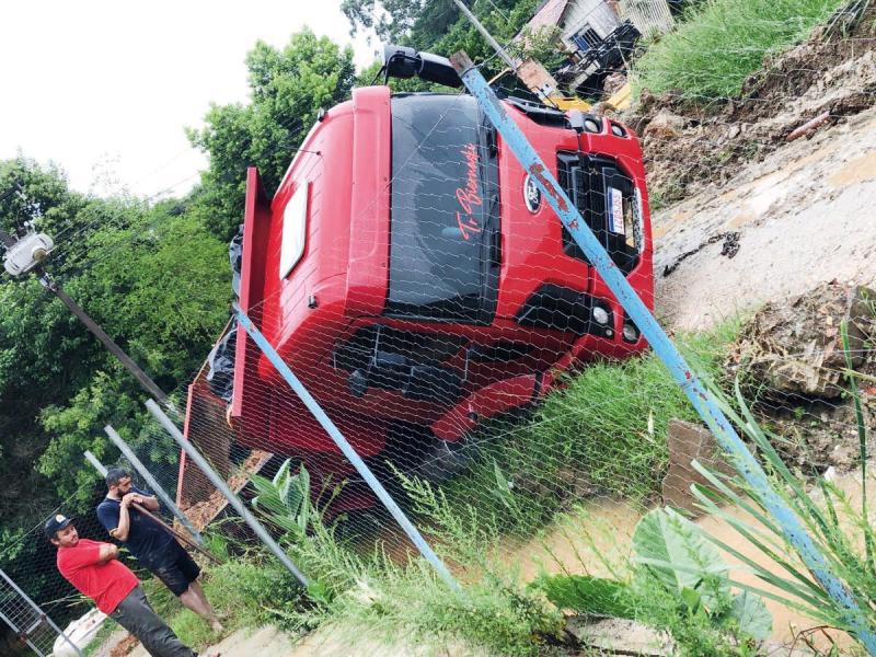 Moradores do Cercadinho e do Itaqui aguardam providências para evitar alagamentos novamente