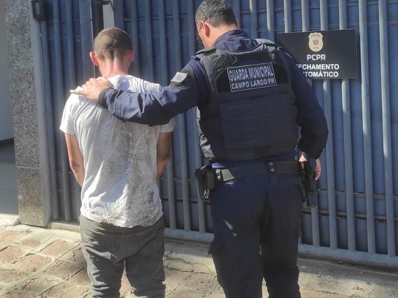 Marginal é preso por roubo pela Guarda Municipal com o apoio de policial à paisana 
