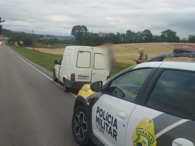 Motorista é detido pela Polícia Militar com um veículo clonado em abordagem em Balsa Nova 
