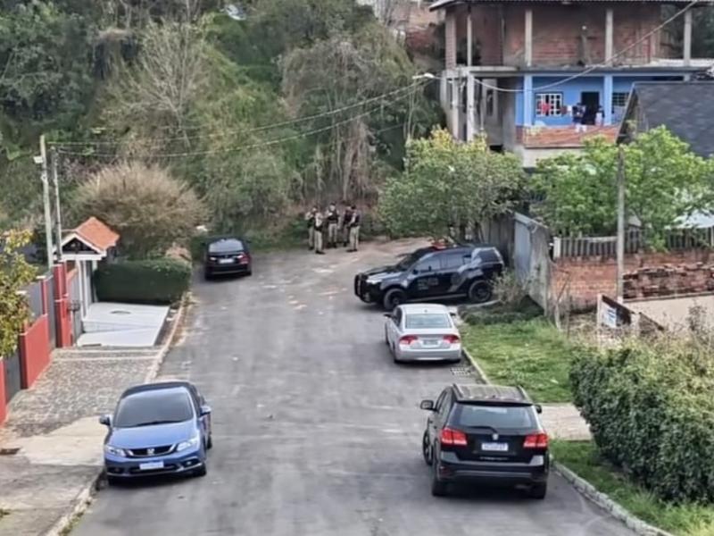 Suspeito morre em confronto com a ROTAM no Distrito da Ferraria, em Campo Largo