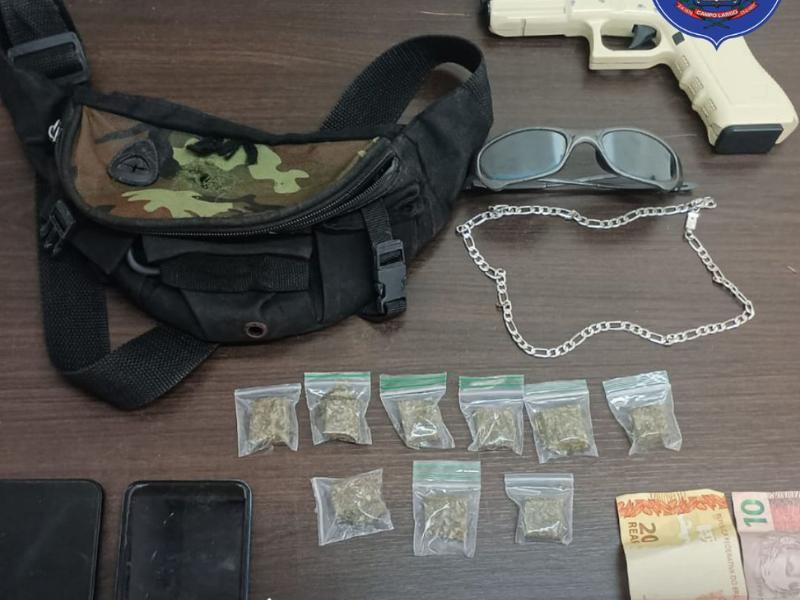 Homem é preso pela Guarda Municipal de Campo Largo por tráfico de drogas e simulacro de pistola 
