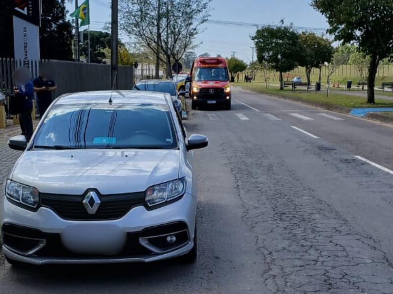 Jovem é atropelada no bairro Ferrari e socorrida pelo Corpo de Bombeiros