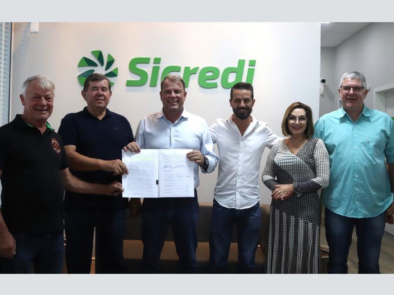 Cooperlargo assina com Sicredi e dá pontapé inicial na construção de nova sede