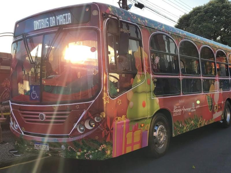 Natal Premiado Acicla 2025 movimenta Campo Largo com prêmios e o Ônibus da Magia do Natal
