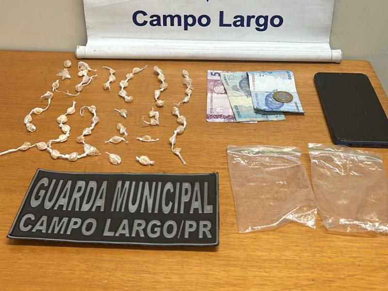 Menores são apreendidos pela GMCL por tráfico de drogas no bairro Bom Jesus