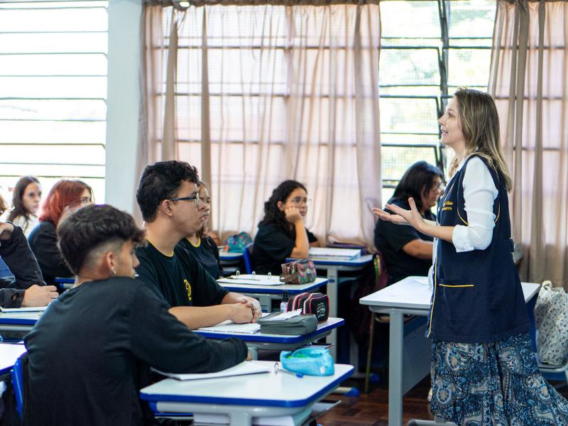  Estado regulamenta Dobra de Padrão para docentes