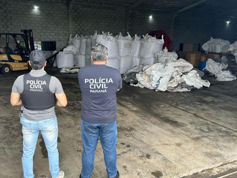 PCPR prende três pessoas e recupera 37 toneladas de fertilizantes em Campo Largo