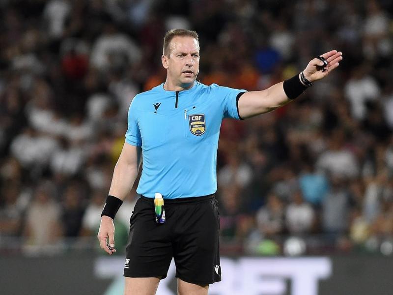 Árbitro de Campo Largo, Lucas Paulo Torezin faz balanço após recorde de atuações na Série A do Brasileirão