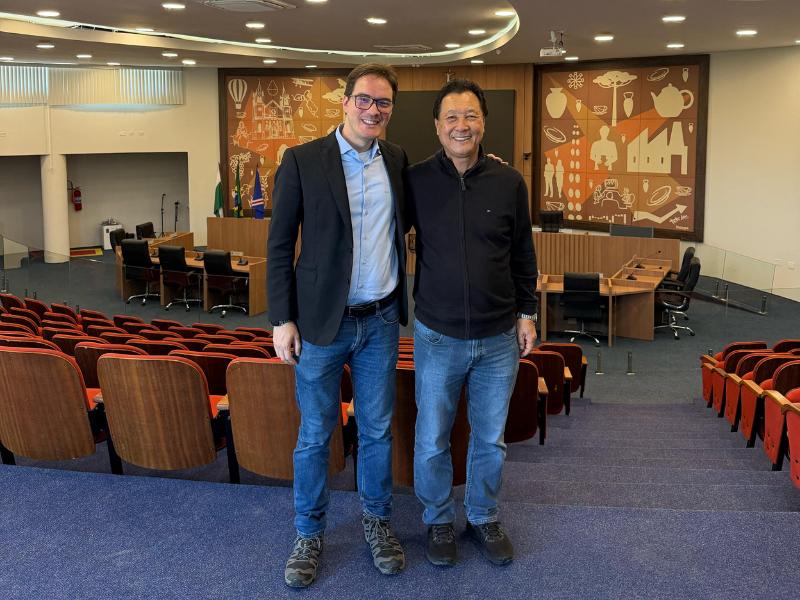 Relator do projeto para oficializar Campo Largo como Capital Nacional da Louça visita a cidade