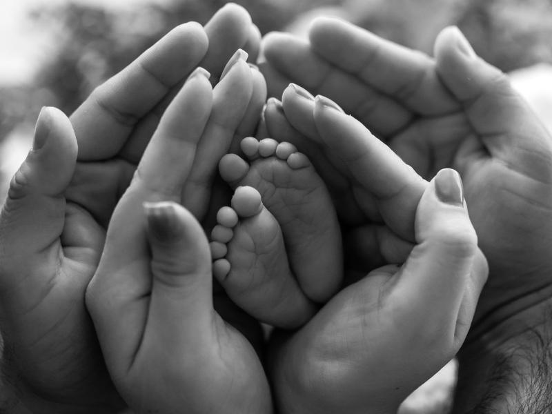 Luto gestacional revela dores silenciadas e pede acolhimento neste Dia de Finados 