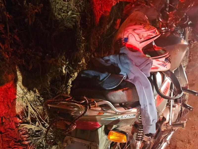 Colisão entre motocicletas deixa dois feridos na Estrada do Cerne, em Campo Largo