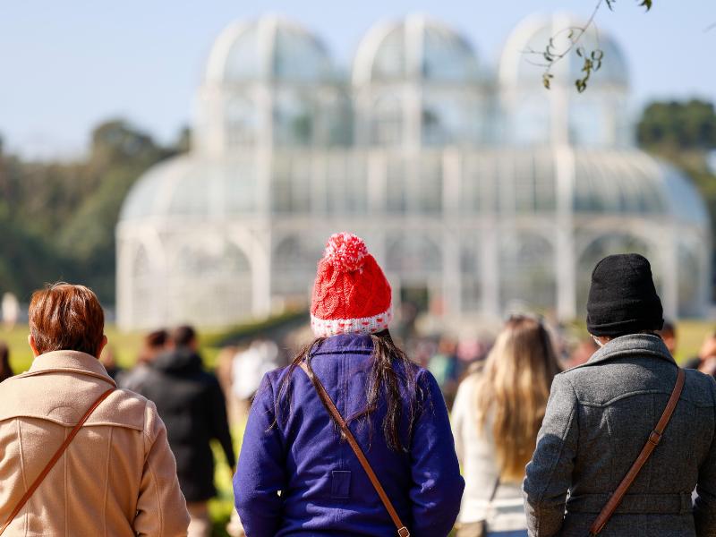 Com previsão de geada, temperaturas começam a cair nesta segunda-feira no Paraná